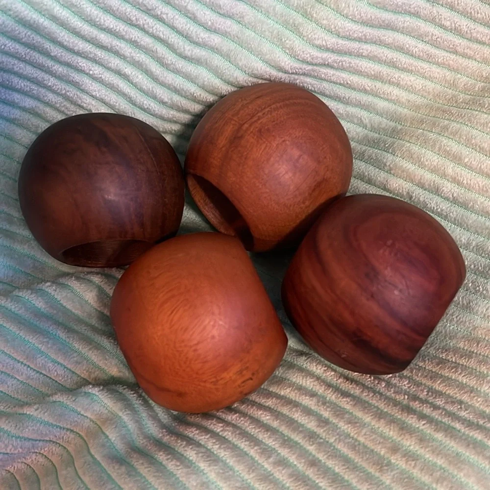 🔥 SALE Crate & Barrel Wooden Napkin Rings set of 4